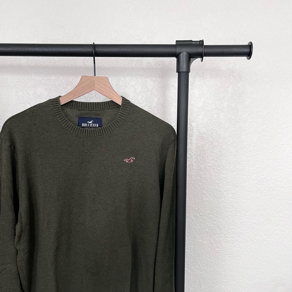 Hollister Lightweight Crewneck Embroidered Olive Green Soft Sweater Men’s XL - Picture 1 of 9